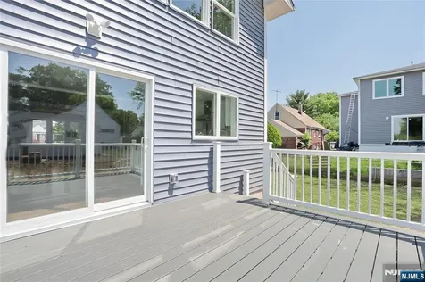 14 Byrne Place Bergenfield NJ 07621