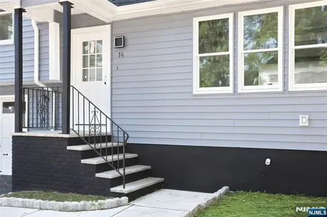 14 Byrne Place Bergenfield NJ 07621