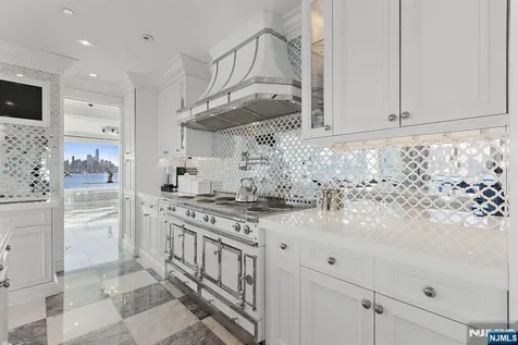 600 Harbor Boulevard Weehawken NJ 07086