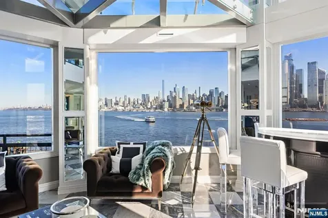 600 Harbor Boulevard Weehawken NJ 07086