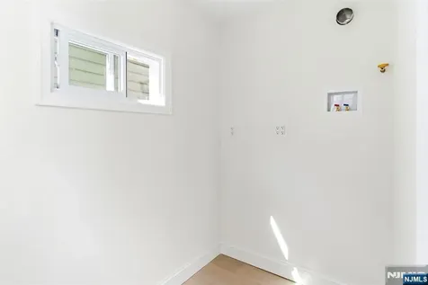 471 Burnside Street Orange NJ 07050