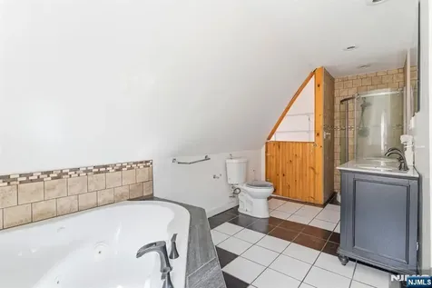 471 Burnside Street Orange NJ 07050