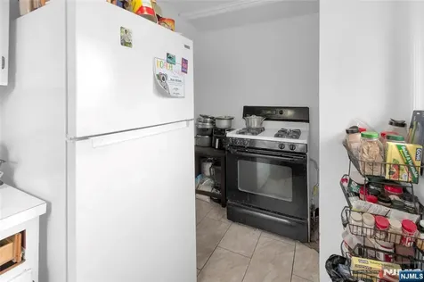 152 Schuyler Avenue North Arlington NJ 07031
