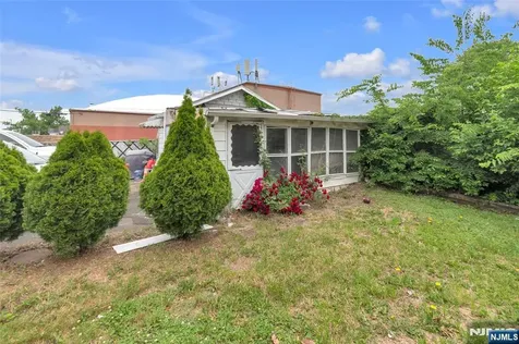 152 Schuyler Avenue North Arlington NJ 07031