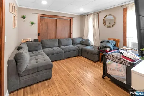 152 Schuyler Avenue North Arlington NJ 07031
