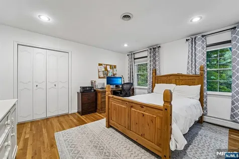 105 Deerhorn Court Upper Saddle River NJ 07458