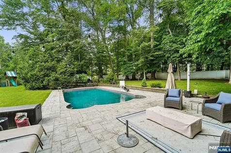 105 Deerhorn Court Upper Saddle River NJ 07458