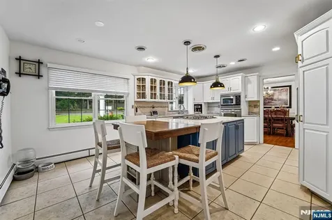 105 Deerhorn Court Upper Saddle River NJ 07458