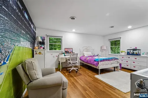 105 Deerhorn Court Upper Saddle River NJ 07458