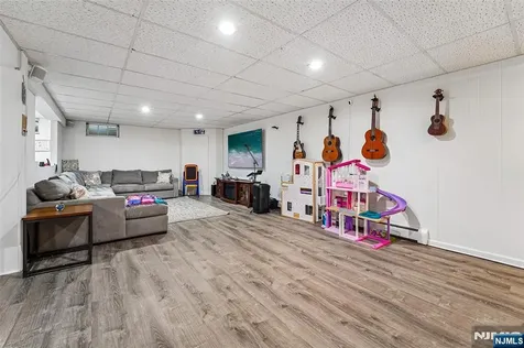105 Deerhorn Court Upper Saddle River NJ 07458