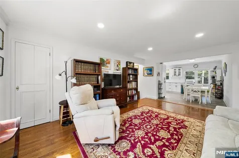 151 Palisade Avenue Englewood NJ 07631