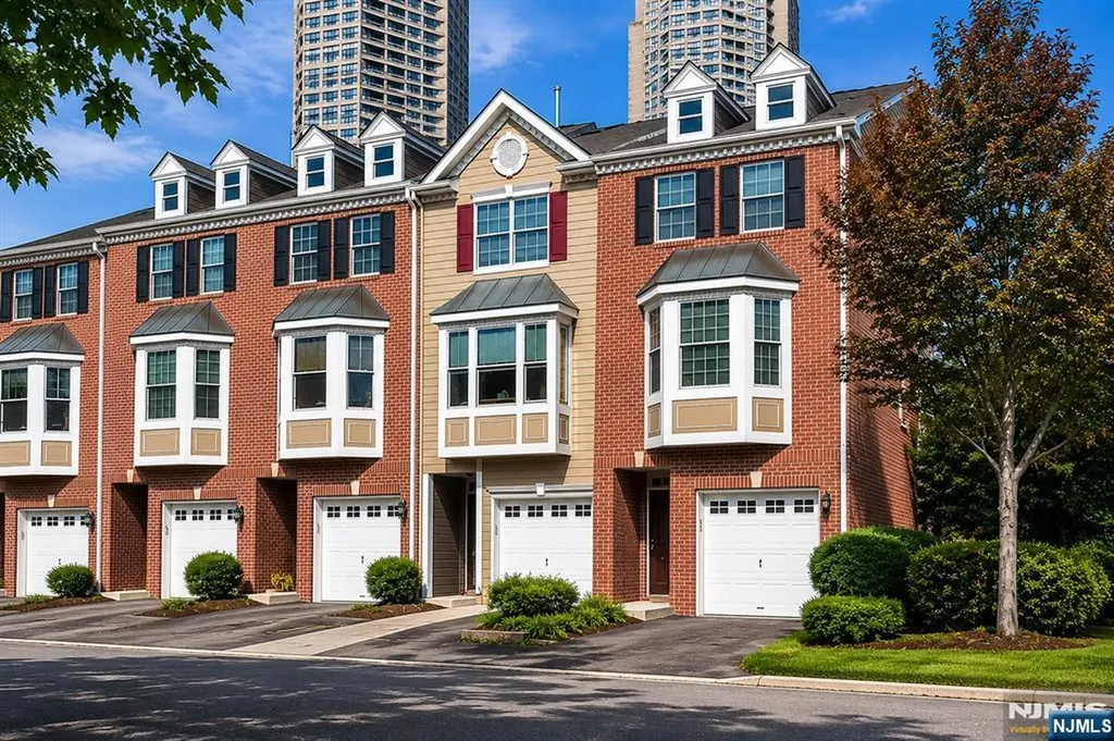 239 Brower Court West New York NJ 07093