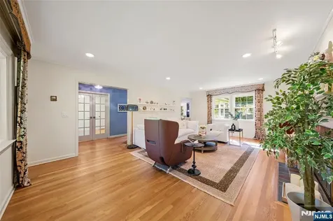 29 Upper Drive Berkeley Heights NJ 07901