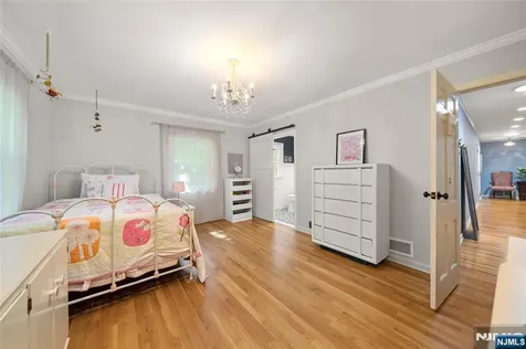 29 Upper Drive Berkeley Heights NJ 07901