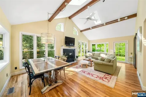 29 Upper Drive Berkeley Heights NJ 07901