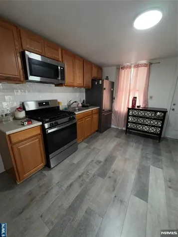 141 Park Avenue Paterson NJ 07501