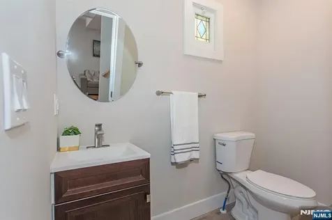 2389 3rd Street Fort Lee NJ 07024