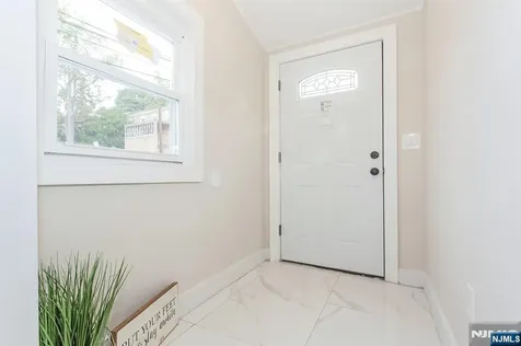2389 3rd Street Fort Lee NJ 07024