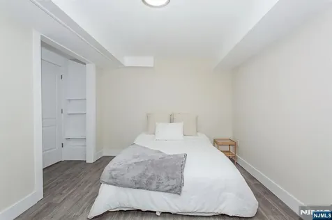 2389 3rd Street Fort Lee NJ 07024