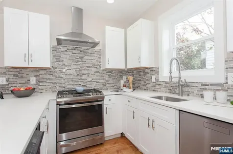 2389 3rd Street Fort Lee NJ 07024