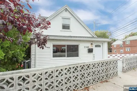 2389 3rd Street Fort Lee NJ 07024