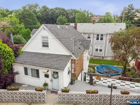 2389 3rd Street Fort Lee NJ 07024
