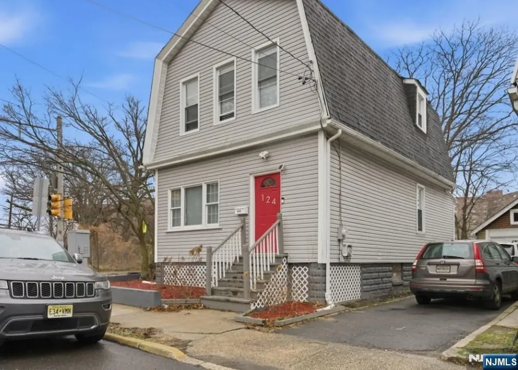 124 Washington Avenue Irvington NJ 07111