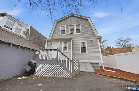 124 Washington Avenue Irvington NJ 07111