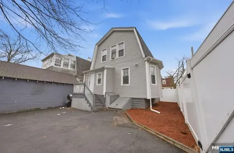 124 Washington Avenue Irvington NJ 07111