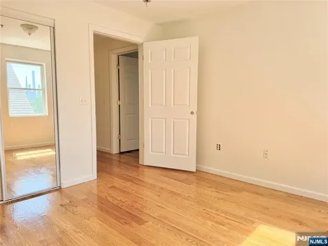 135 38th Street Union City NJ 07087