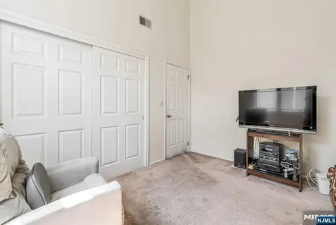 125 Roosevelt Place Palisades Park NJ 07650