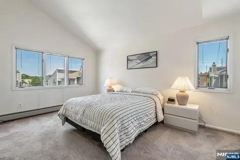 125 Roosevelt Place Palisades Park NJ 07650