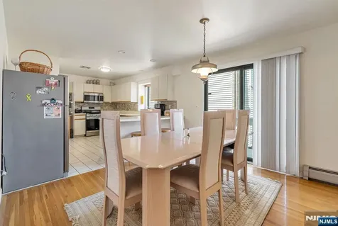 125 Roosevelt Place Palisades Park NJ 07650