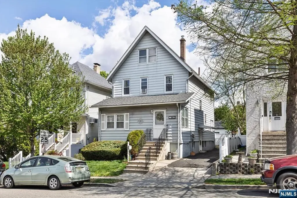 567 Fern Avenue Lyndhurst NJ 07071