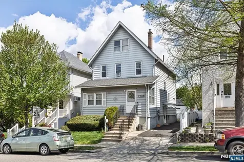 567 Fern Avenue Lyndhurst NJ 07071