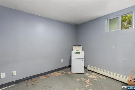 567 Fern Avenue Lyndhurst NJ 07071