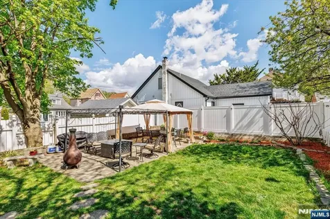 567 Fern Avenue Lyndhurst NJ 07071