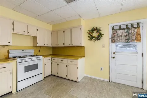567 Fern Avenue Lyndhurst NJ 07071