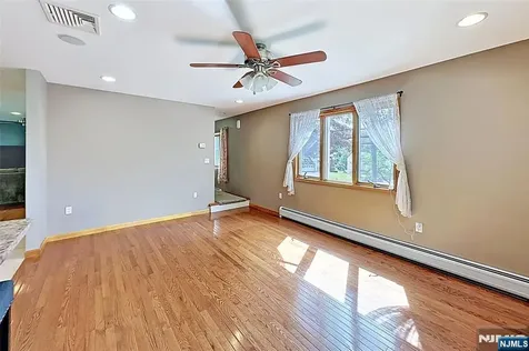27 Seneca Avenue Rockaway Township NJ 07866