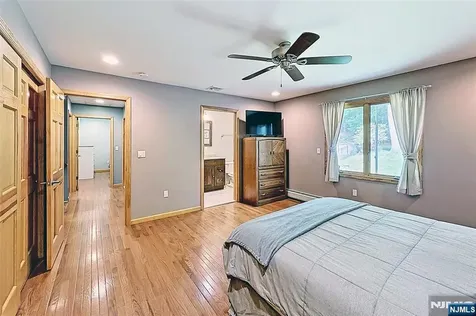 27 Seneca Avenue Rockaway Township NJ 07866