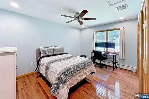 27 Seneca Avenue Rockaway Township NJ 07866