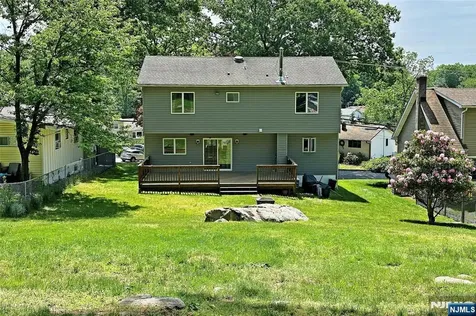 27 Seneca Avenue Rockaway Township NJ 07866