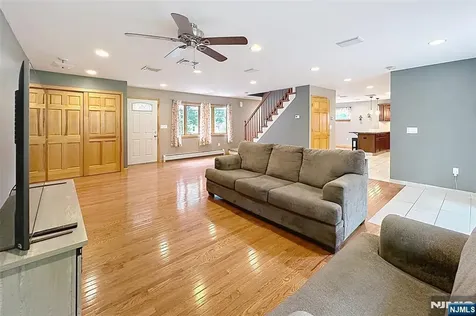 27 Seneca Avenue Rockaway Township NJ 07866