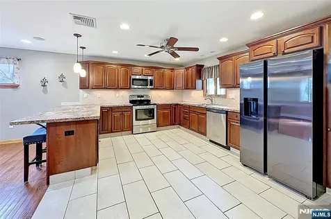27 Seneca Avenue Rockaway Township NJ 07866
