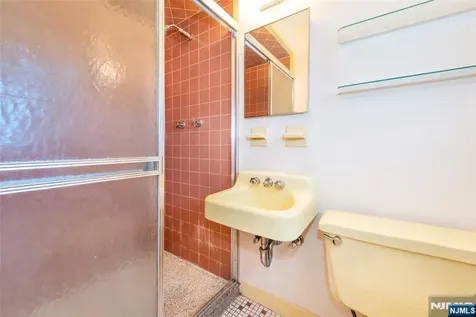 27 Bartsch Avenue Woodland Park NJ 07424