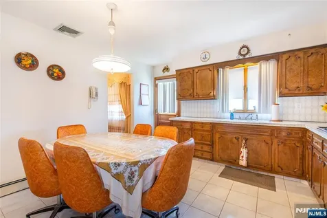 27 Bartsch Avenue Woodland Park NJ 07424
