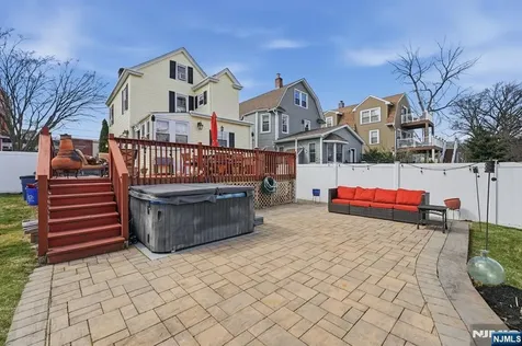 385 Berkeley Avenue Bloomfield NJ 07003