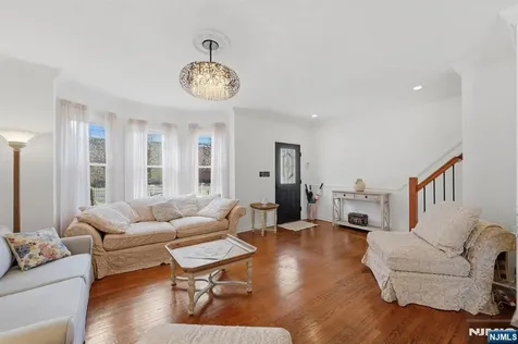 385 Berkeley Avenue Bloomfield NJ 07003