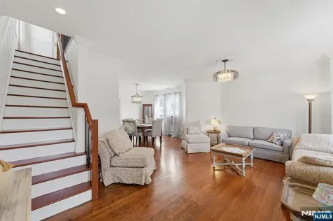 385 Berkeley Avenue Bloomfield NJ 07003