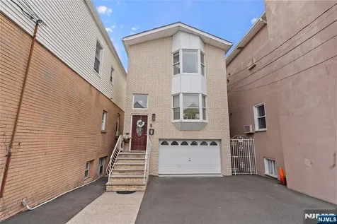 9121 Newkirk Avenue North Bergen NJ 07047